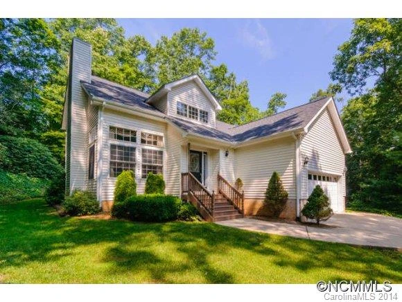 405 Greenstone Lane