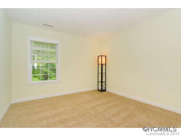 405 Greenstone Lane - Photo 18