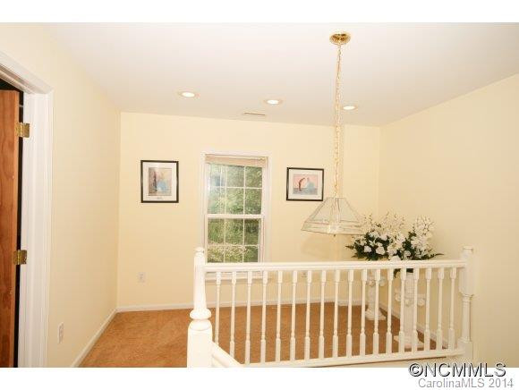 8 Capitol Hill Lane - Photo 13