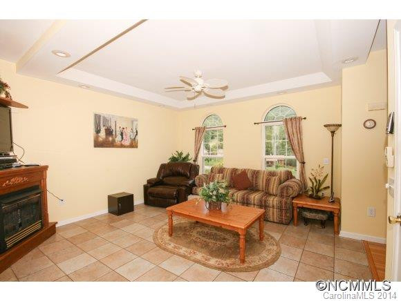 8 Capitol Hill Lane - Photo 5