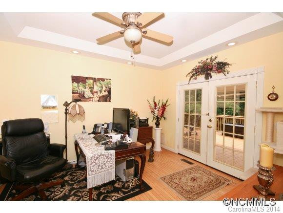 8 Capitol Hill Lane - Photo 8
