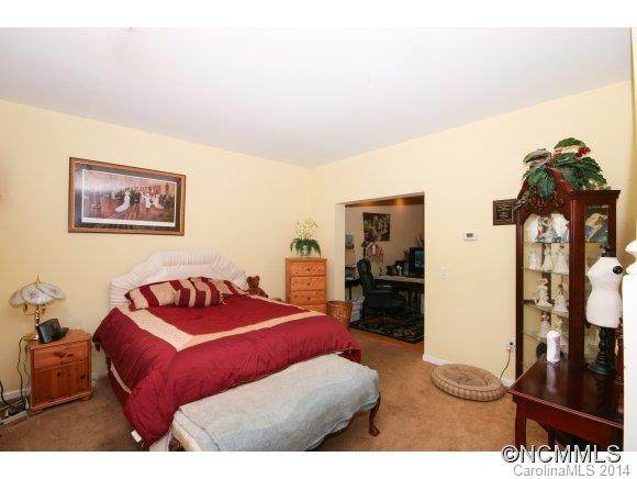 8 Capitol Hill Lane - Photo 9