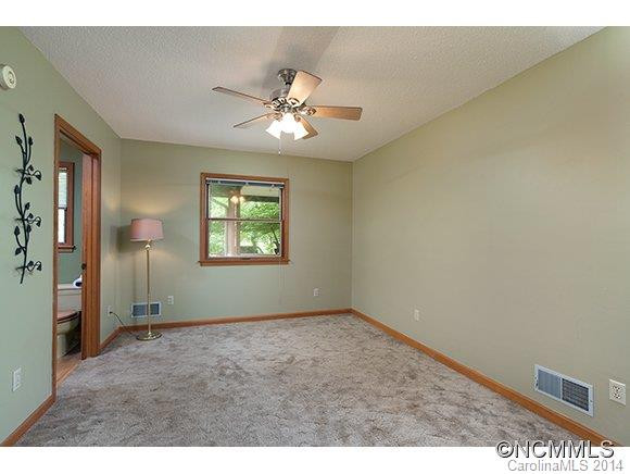 145 Valley Green Drive - Photo 17
