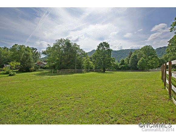 145 Valley Green Drive - Photo 10