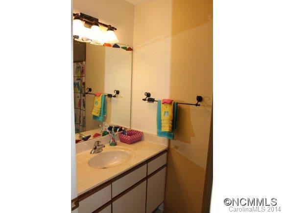 2204 Abbey Circle - Photo 13