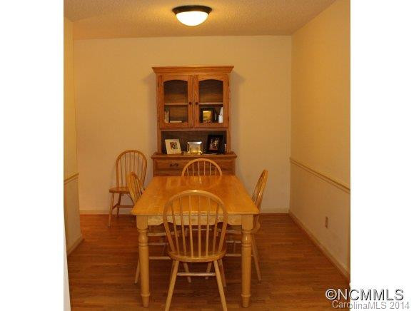 2204 Abbey Circle - Photo 5