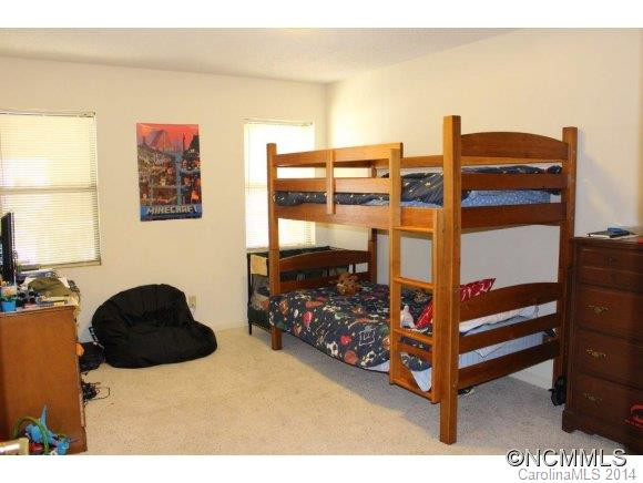 2204 Abbey Circle - Photo 9