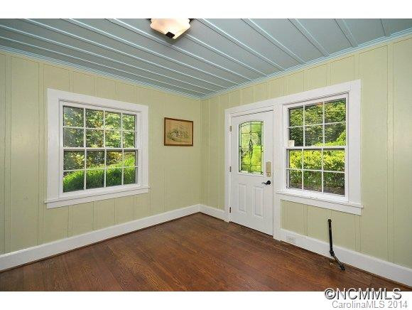 18 Hilltop Road - Photo 13