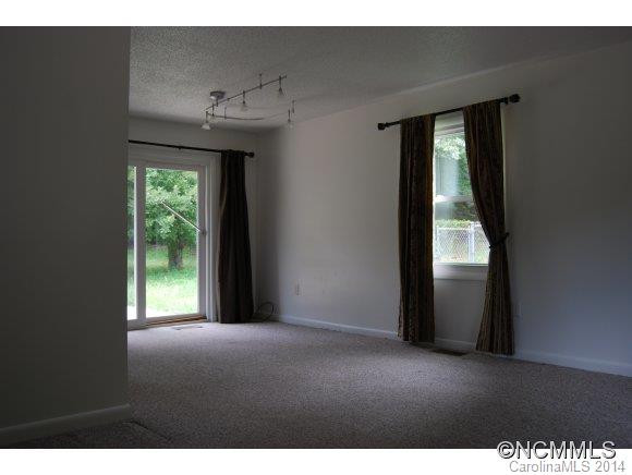 28 Goldmont Street - Photo 3