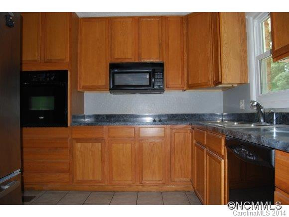 28 Goldmont Street - Photo 4
