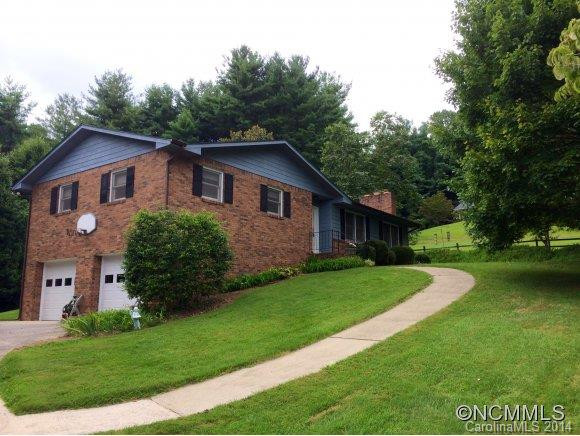 2 Lake Ridge Drive