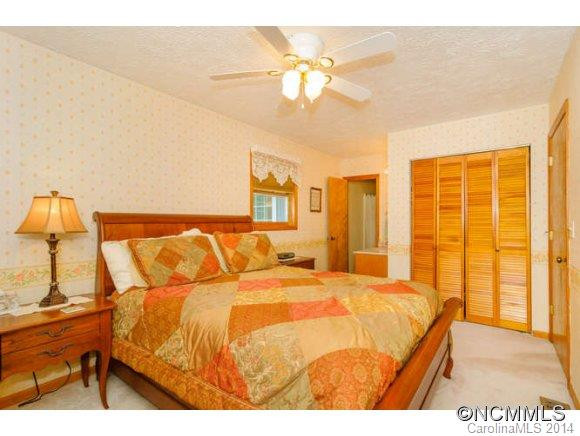 2 Lake Ridge Drive - Photo 12
