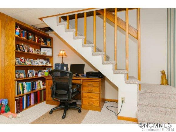 2 Lake Ridge Drive - Photo 18