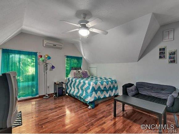 145 TRAVIS ROAD - Photo 12