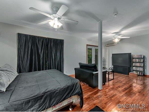 145 TRAVIS ROAD - Photo 15