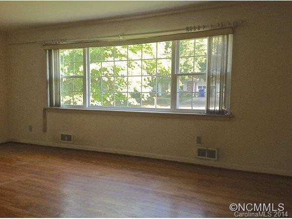 6 Chateau Place - Photo 3