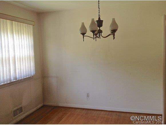 6 Chateau Place - Photo 4