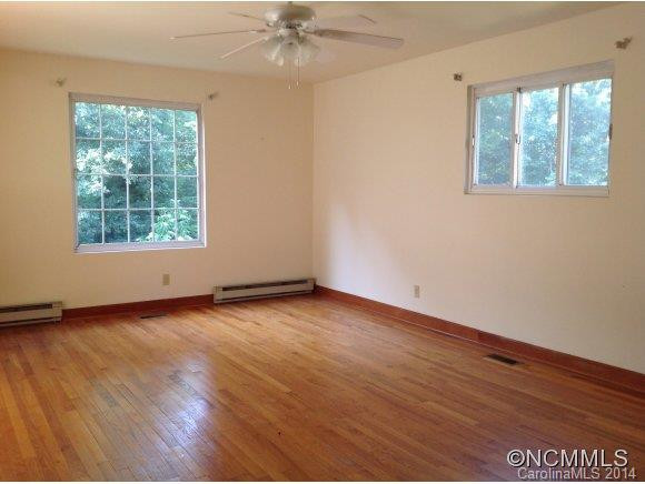 6 Chateau Place - Photo 8