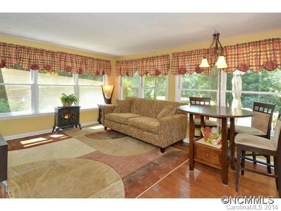 212 Timberlane Drive - Photo 8