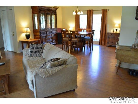 916 New Stock Road - Photo 4