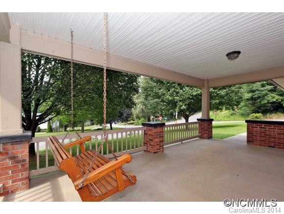 332 Auburn Park Drive - Photo 2