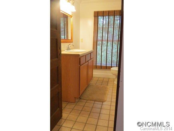 390 North Country Club Road - Photo 20