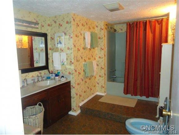 615 Indian Creek Road - Photo 18