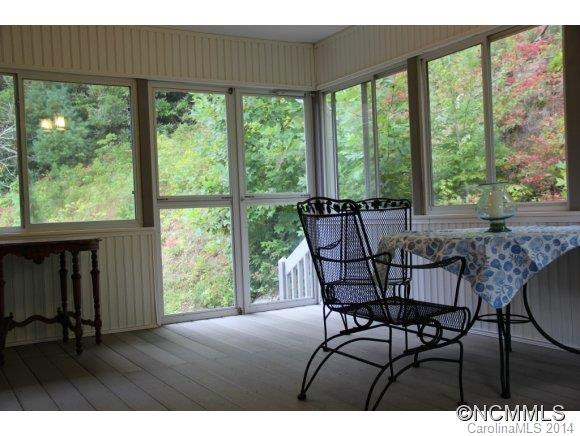 270 Acorn Lane - Photo 4