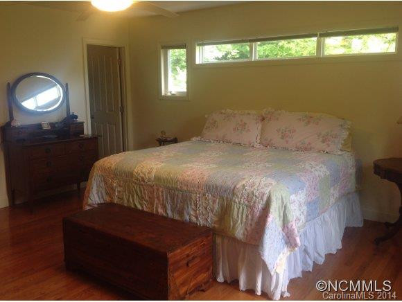 270 Acorn Lane - Photo 5