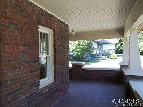 106 Shepherd Street - Photo 2