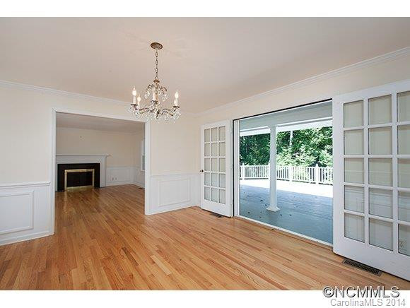 241 Evergreen Street - Photo 5