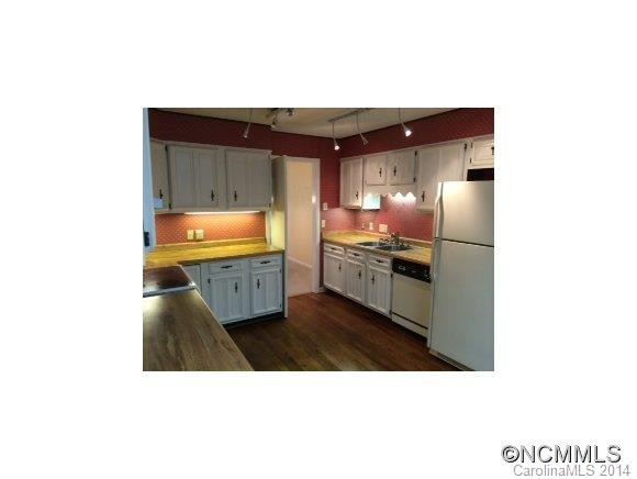204 Crowfields Drive - Photo 2
