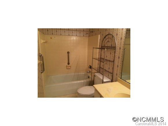 204 Crowfields Drive - Photo 5