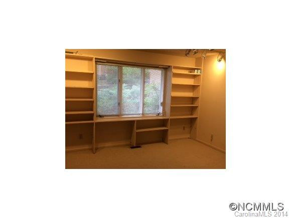204 Crowfields Drive - Photo 6