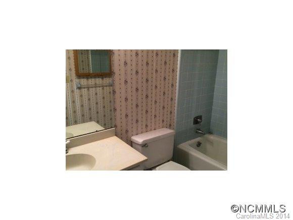 204 Crowfields Drive - Photo 7