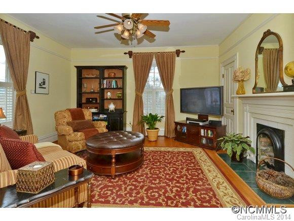 224 Love Lane - Photo 10