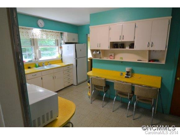 1165 Upper Brush Creek Rd. - Photo 4