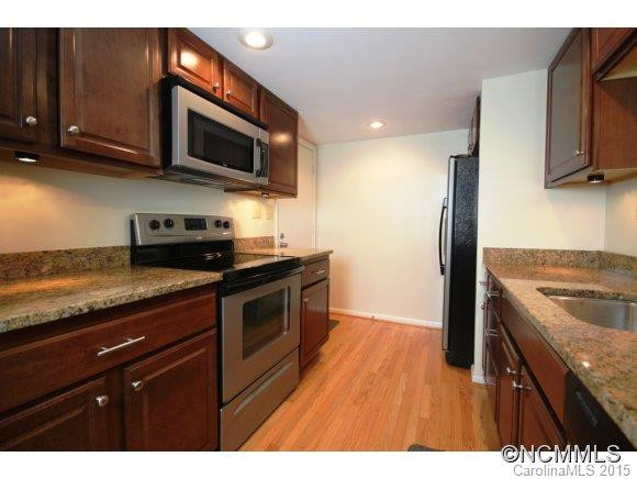 145 Willow Way - Photo 3