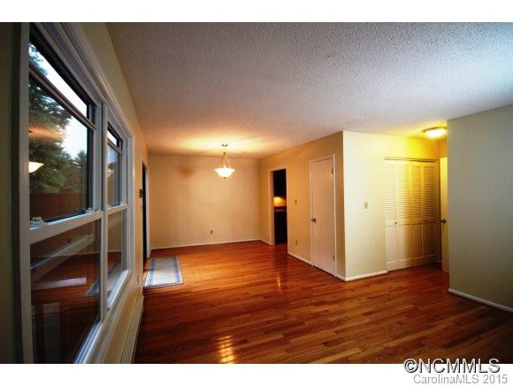 145 Willow Way - Photo 4
