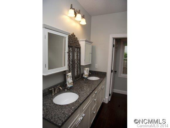 96 Caledonia Rd - Photo 12