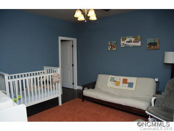 96 Caledonia Rd - Photo 13