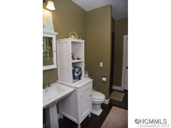 96 Caledonia Rd - Photo 15