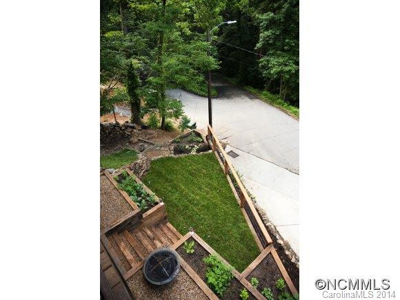 96 Caledonia Rd - Photo 4