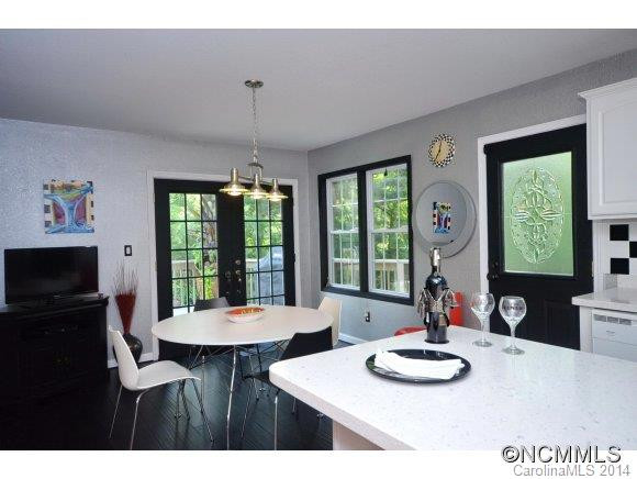 196 Rockhold Drive - Photo 9