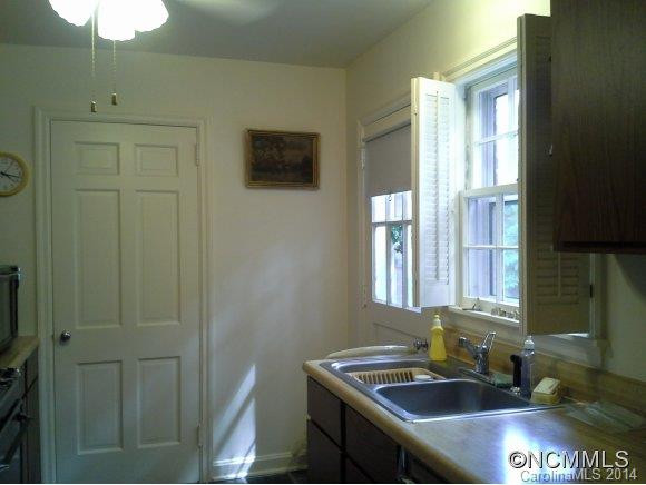 58 Shorewood Dr - Photo 7
