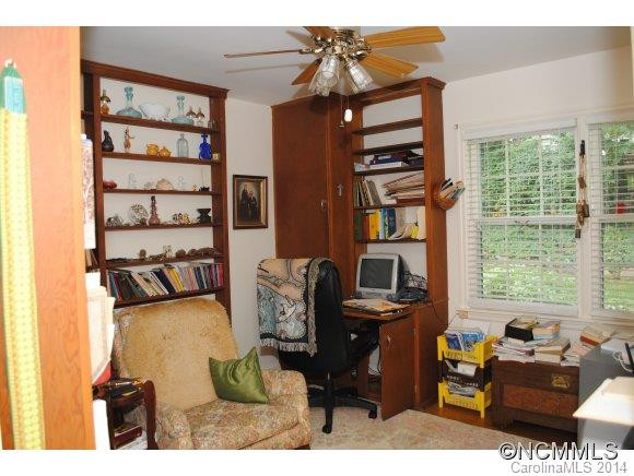 58 Shorewood Dr - Photo 8