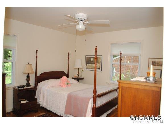 58 Shorewood Dr - Photo 10