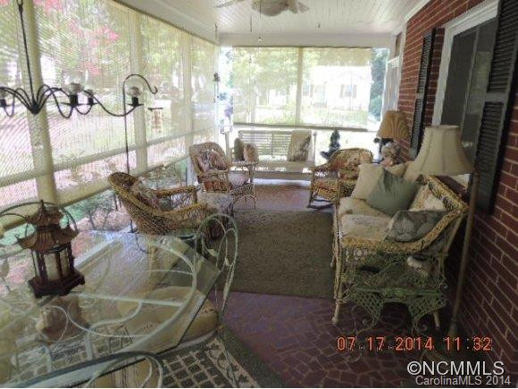 446 Arlington Street - Photo 17