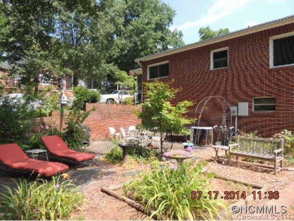 446 Arlington Street - Photo 3