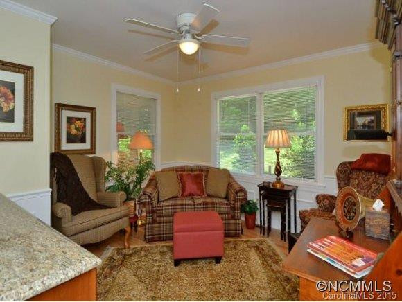 200 GATEWAY DRIVE - Photo 13